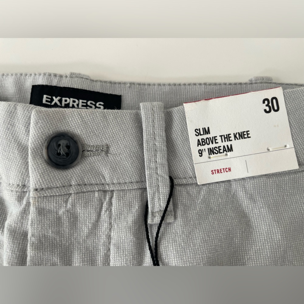 Express NEW Male light gray shorts SLIM above the knee 9”inseam - stretch.